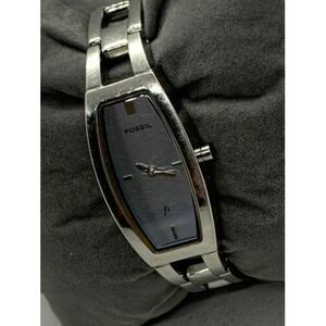 Fossil ES9774 Women's Watch Stainless Steel Analog Silver Authentic Quartz D971